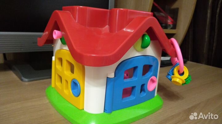 Игрушка сортер Домик