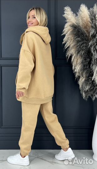 Спортивный костюм женский новый на флисе