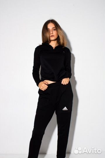 Ветровка женская Adidas