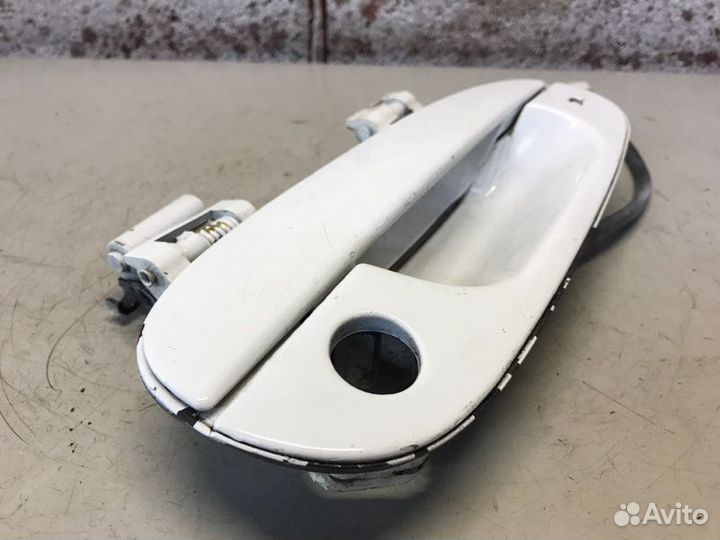 Ручка двери наружная передняя правая Mitsubishi