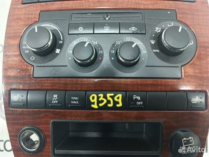 Блок управления климатической установкой Jeep Grand Cherokee