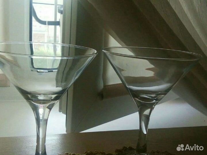 Обменяю бокалы для мартини