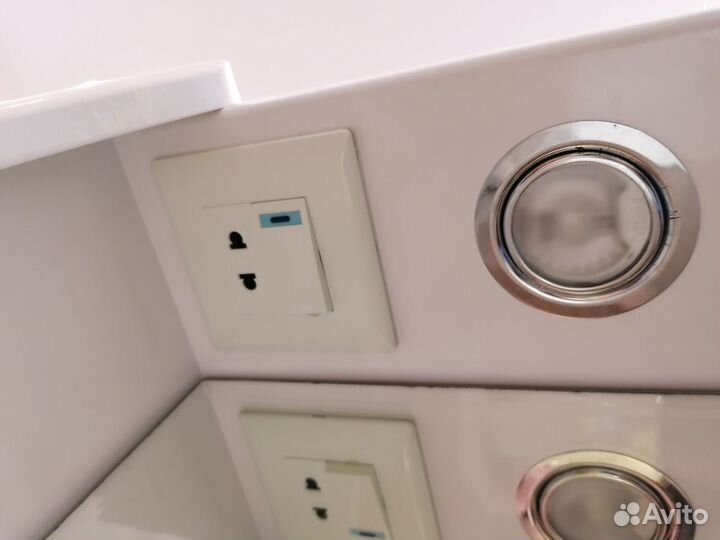 Зеркало в ванную с подсветкой бу