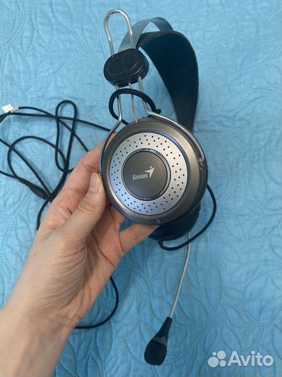Наушники с микрофоном