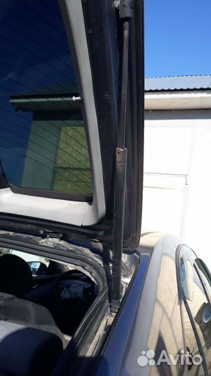 Амортизаторы крышки багажника nissan primera p12