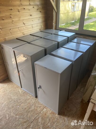 Сейф металлический