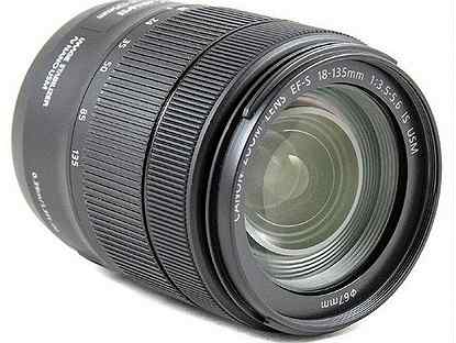 Canon EF-S 18-135mm f/3.5-5.6 IS USM