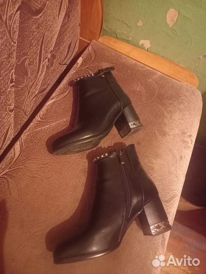 Ботинки женские