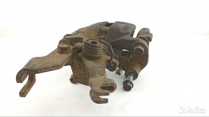 Суппорт задний правый Mazda 6 GG LF 2005