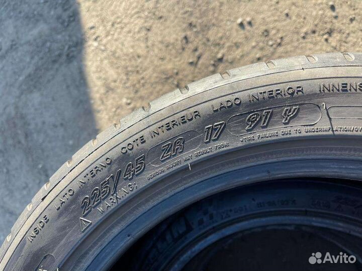 Michelin Pilot Sport 3 225/45 R17 91Y
