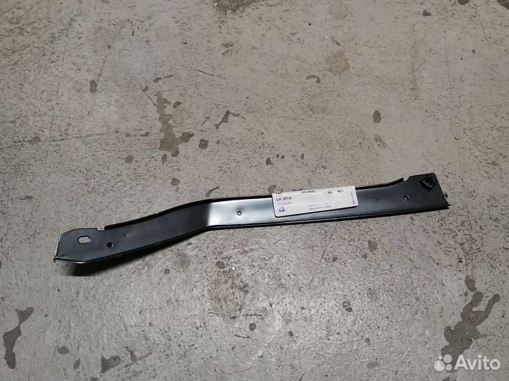 Направляющая переднего бампера Chevrolet Lacetti