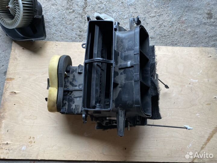 Корпус отопителя салона volkswagen polo 2010