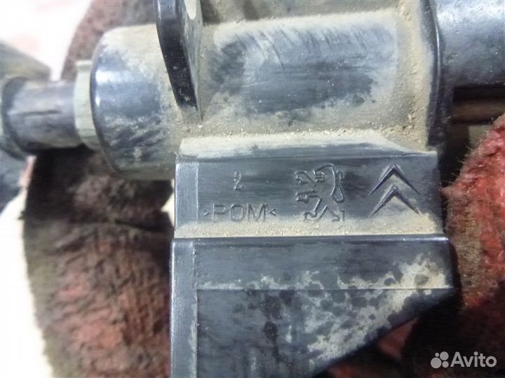 Форсунка омывателя фар передняя правая Citroen