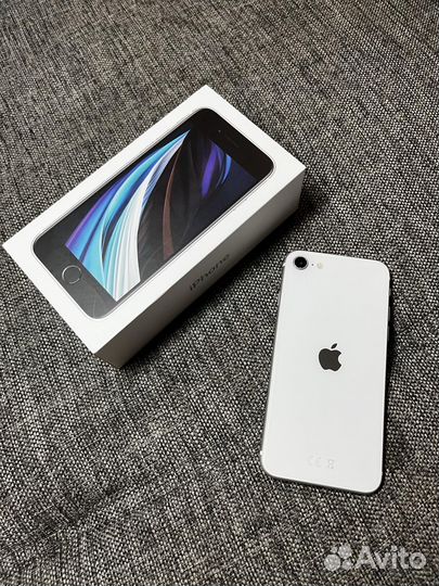 Новый iPhone SE 2 (64)
