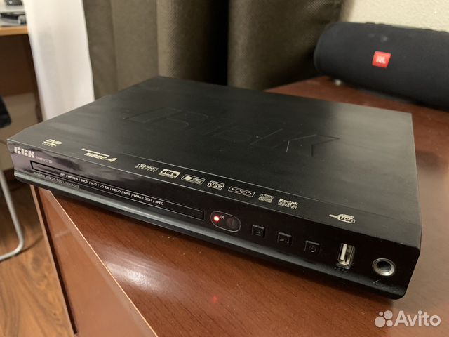 Видеоплеер DVD BBK DVP157SI