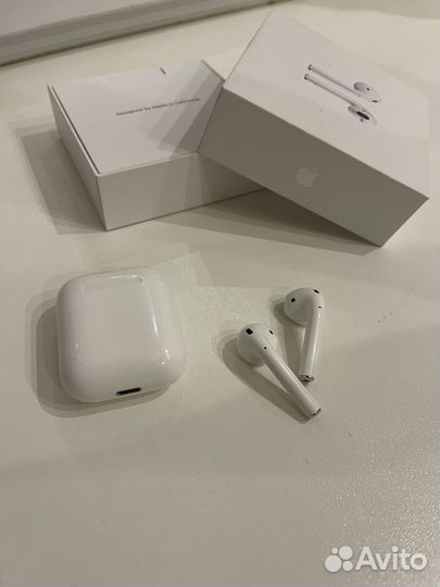 Беспроводные наушники apple airpods