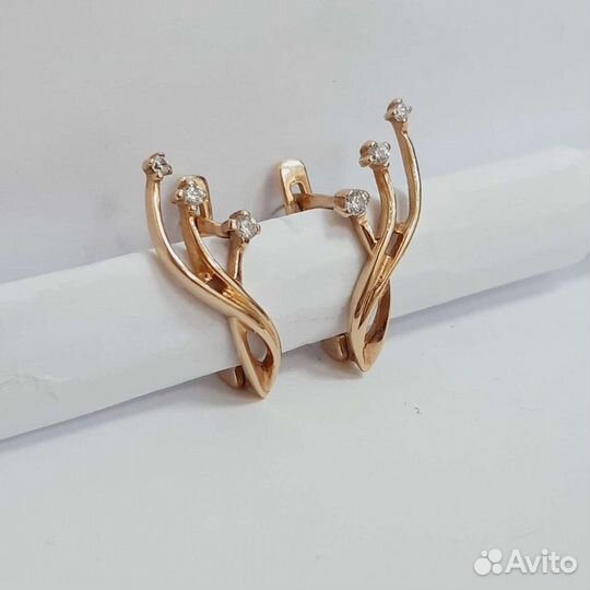 Золотые серьги с фианитами