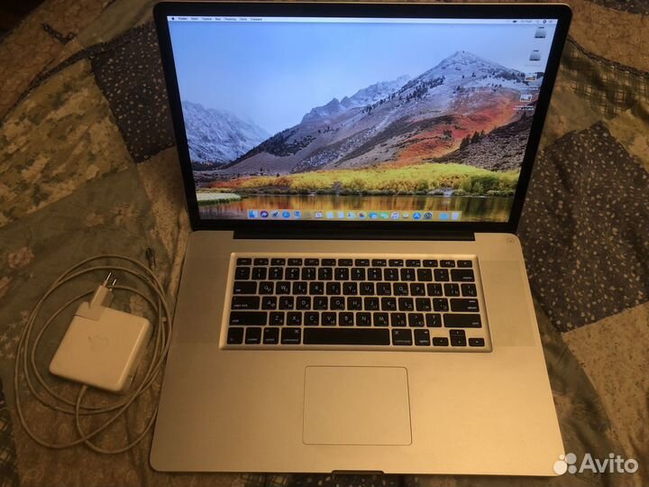 Apple MacBook Pro 17 2011