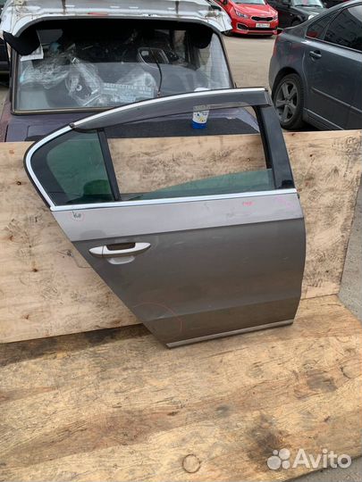 Дверь задняя правая Volkswagen Passat B7 седан