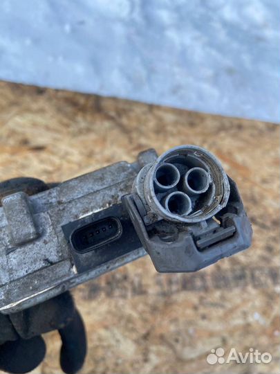 Блок управления масляным насосом Toyota Crown S200