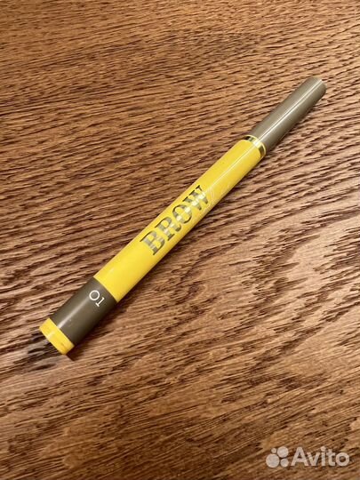 Карандаши и маркер для бровей Vivienne Sabo