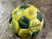 Футбольный мяч Анжи с автографами