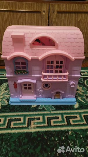 Домик кукольный