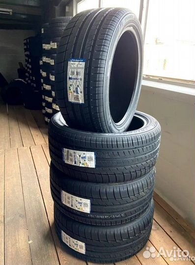 Triangle Sports TH201 275/40 R20 106Y