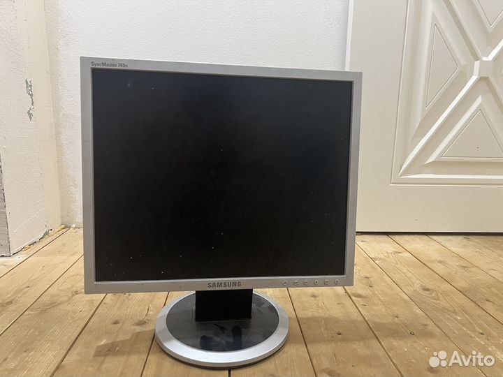 Мониторы Samsung 3шт