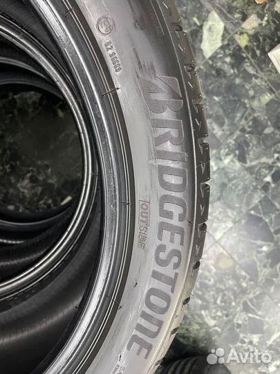 Bridgestone Alenza 001 285/40 R21 109Y