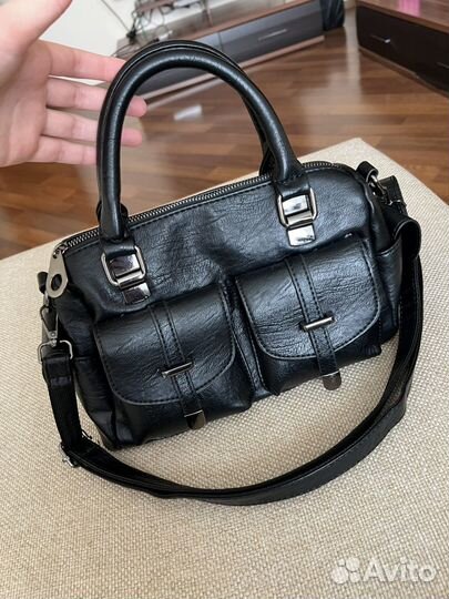 Сумка женская кожаная с ремнем