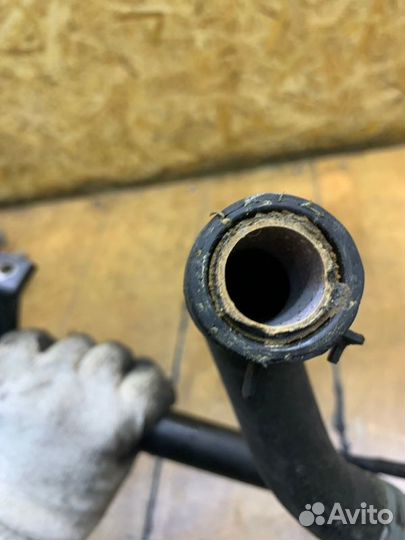 Патрубок системы охлаждения двигателя Volkswagen