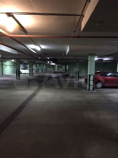 Машиноместо, 18 м²
