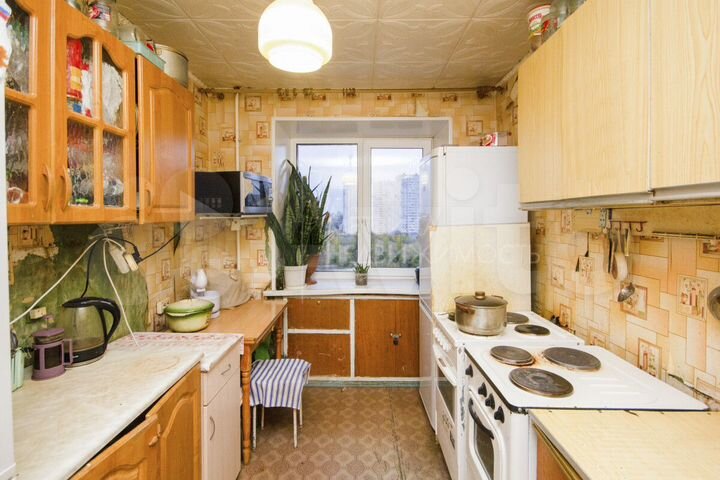 4-к. квартира, 76 м², 8/12 эт.