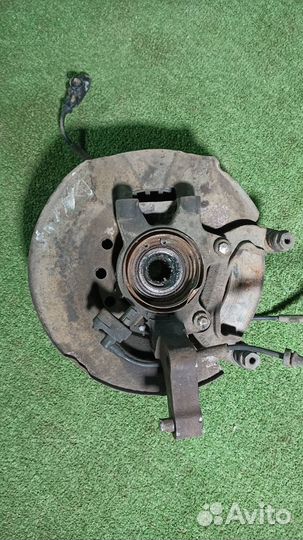 Поворотный кулак передний правый Datsun On-Do