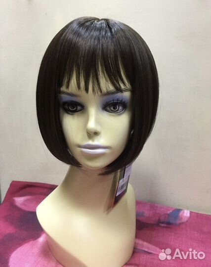 Парик из искусственных волос