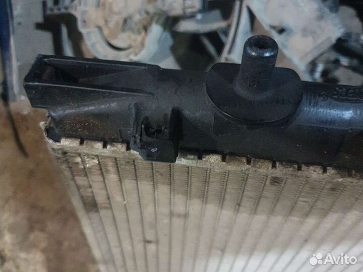 Радиатор хендай элантра XD 1.8-2.0 МКПП