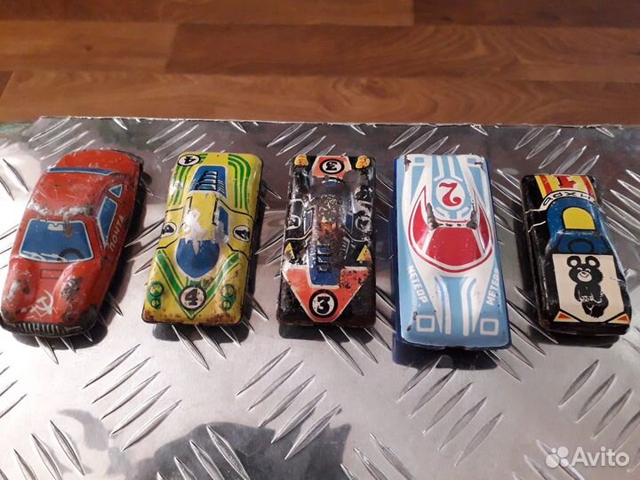 Жестяные машинки СССР