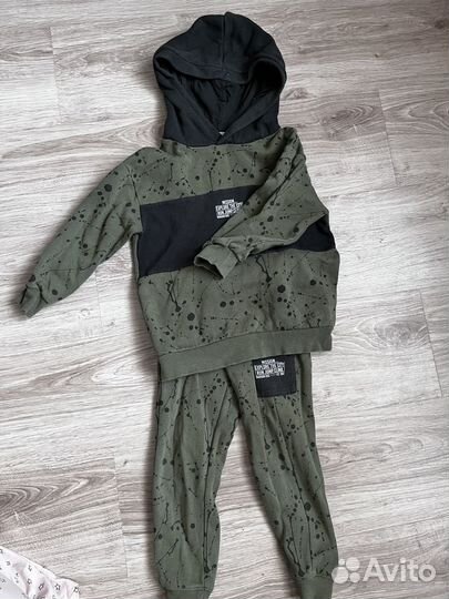 Костюм hm на мальчика 104-110