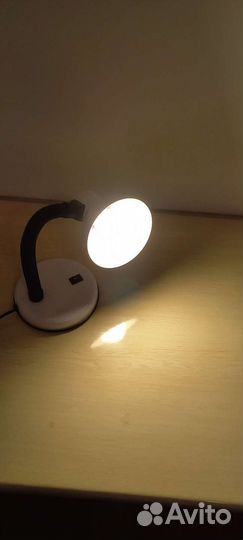 Лампа настольная