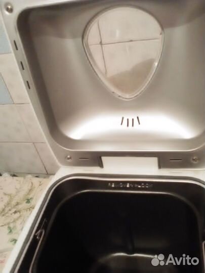 Хлебопечка Binatone новая