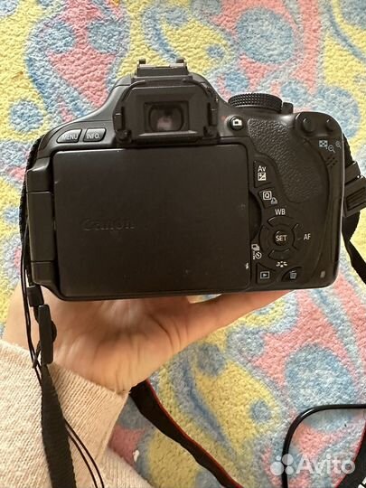 Зеркальный фотоаппарат canon 600d