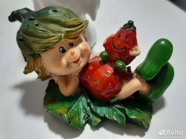 Фигурки и статуэтки