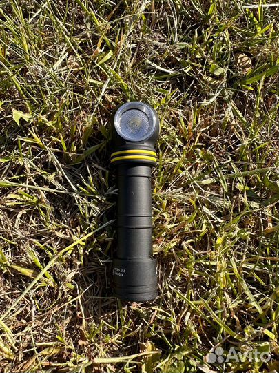 Фонарь Armytek Elf C2 Micro USB+18650/теплый
