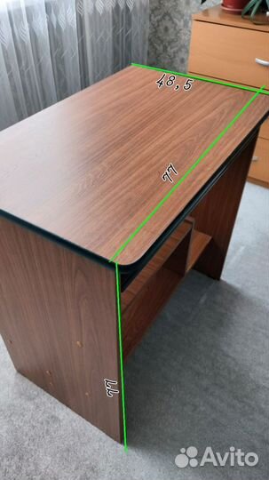 Компьютерный стол