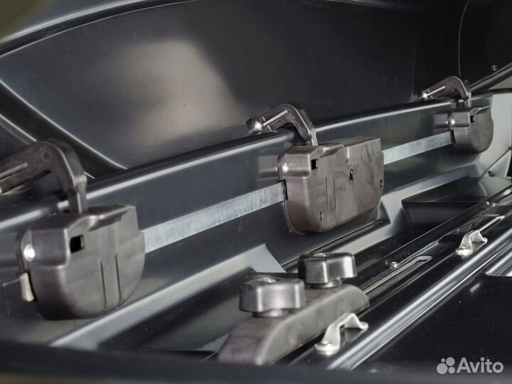 Автобокс Broomer Venture L усиленный черный