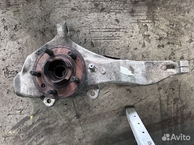 Поворотный кулак Range Rover L405