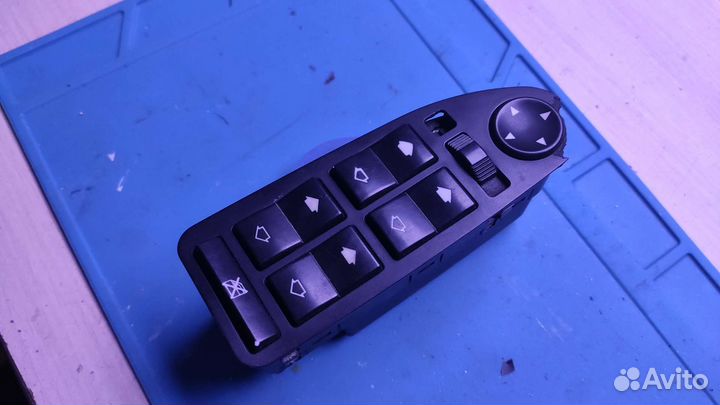 Блок управления стеклоподъёмниками E38