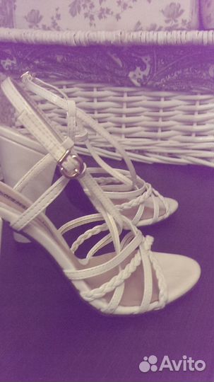 Босоножки Италия белые Manas новые 36-37