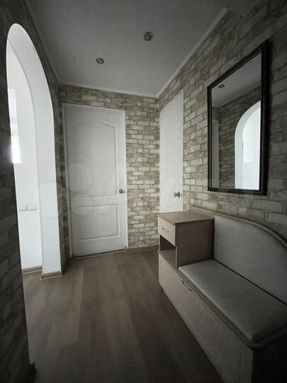 2-к. квартира, 63 м², 5/5 эт.